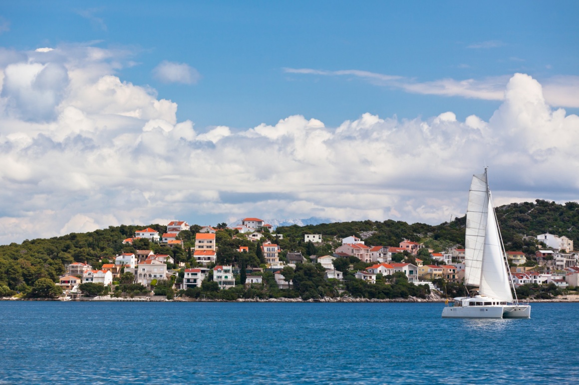 'Ciovo island, Trogir area, Croatia view from the sea. Horizontal view' - Spalato