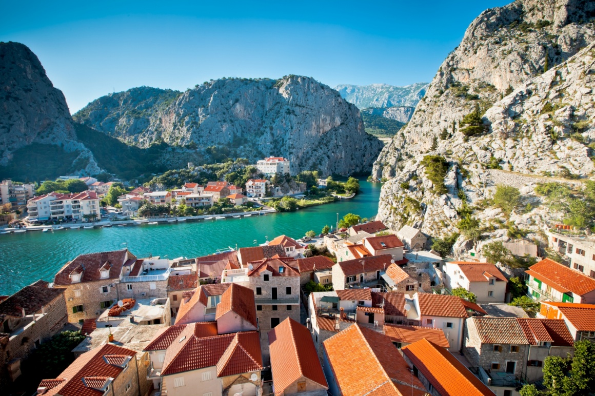 'Panorama of Omis,Croatia' - Spalato